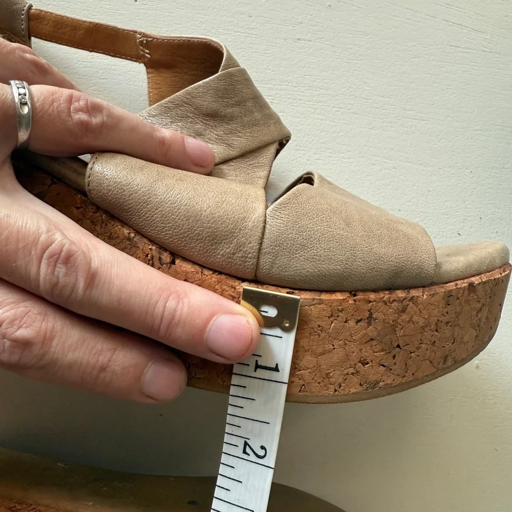 Coclico Taupe Wedge Sandals size 41